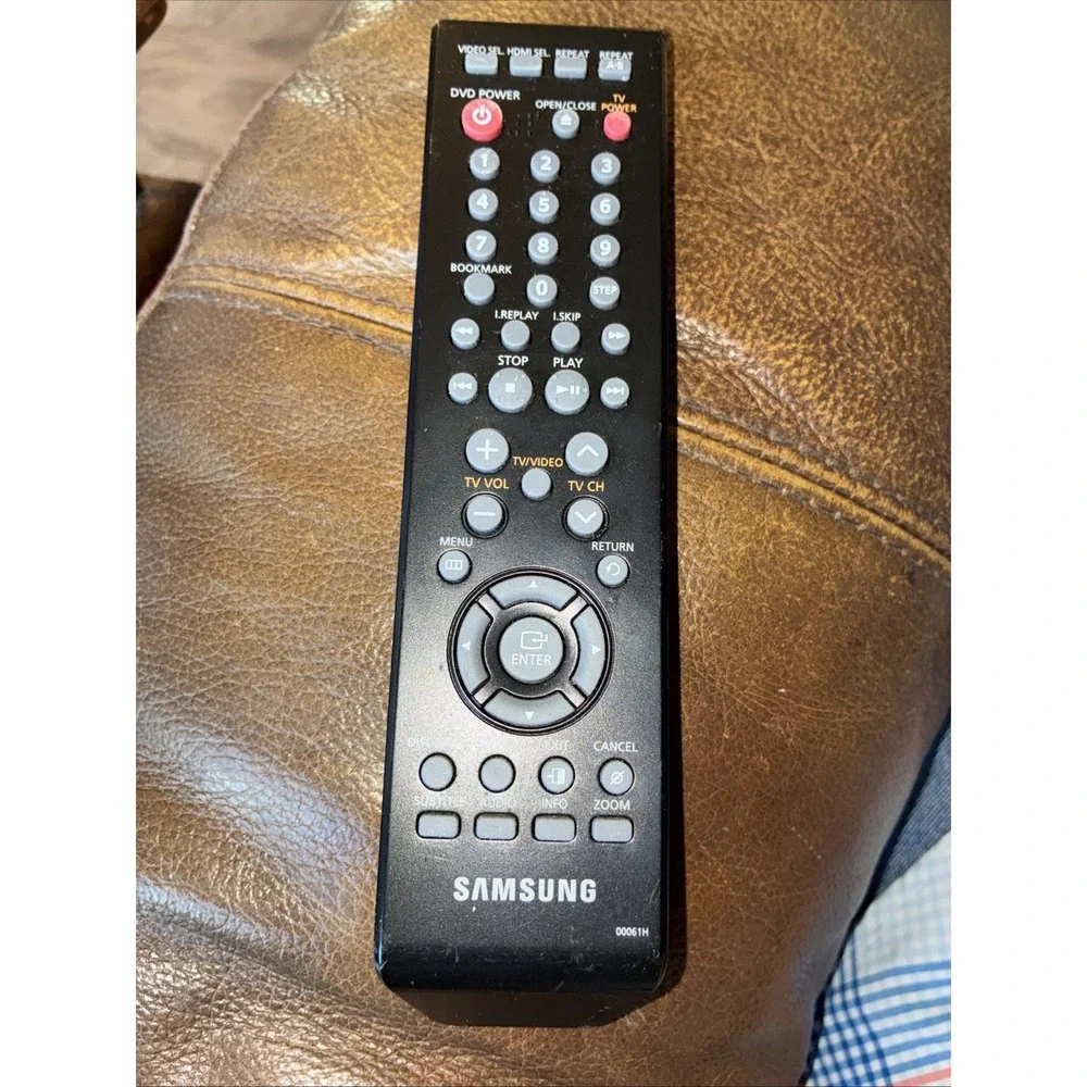 Genuine Samsung Remote Control 00061H DVD